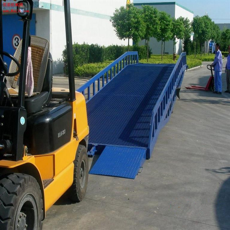 移動登車橋4.jpg